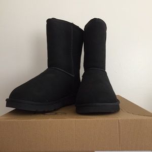 Ugg W Classic Short Boots-Black